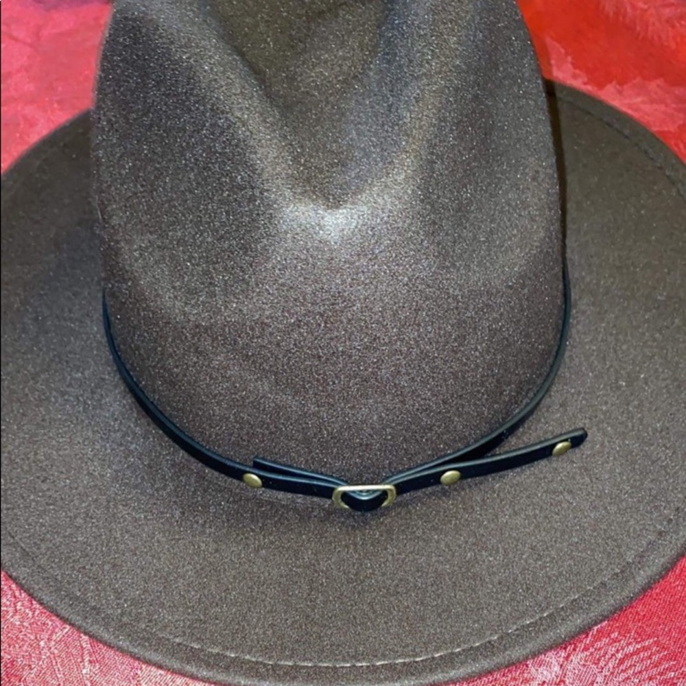 Fadora hat